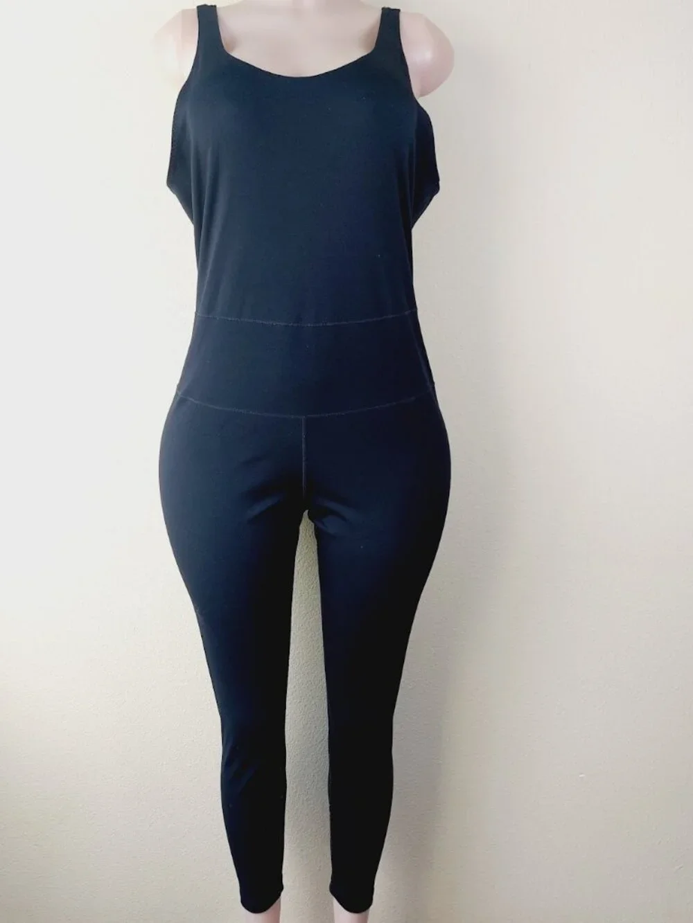 Nike One Women's Black Dri-FIT Scoop Neck One-Piece Capsule Bodysuit Size XL